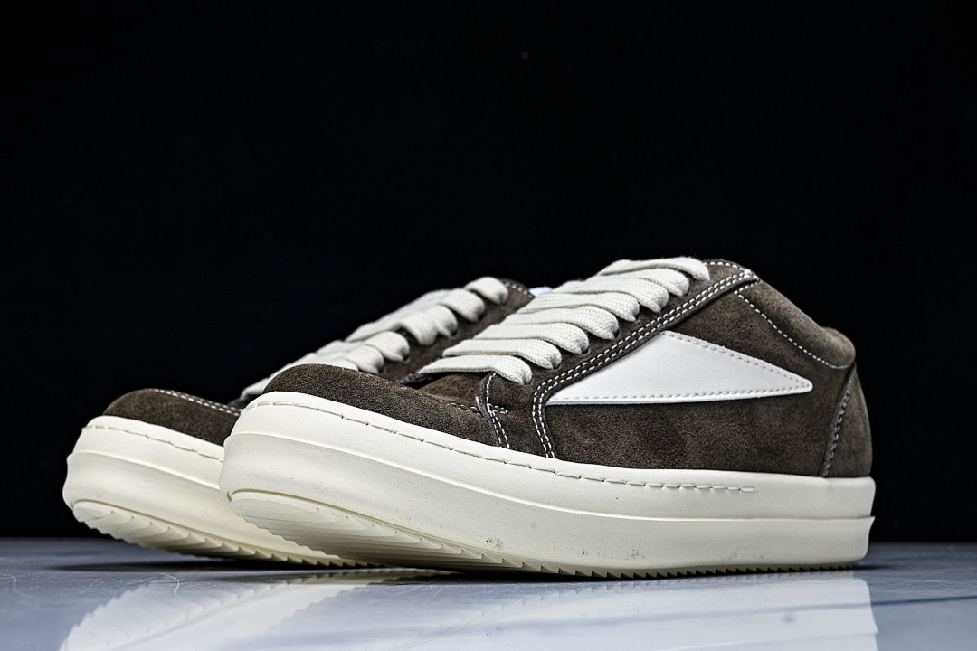 RO Sneakers