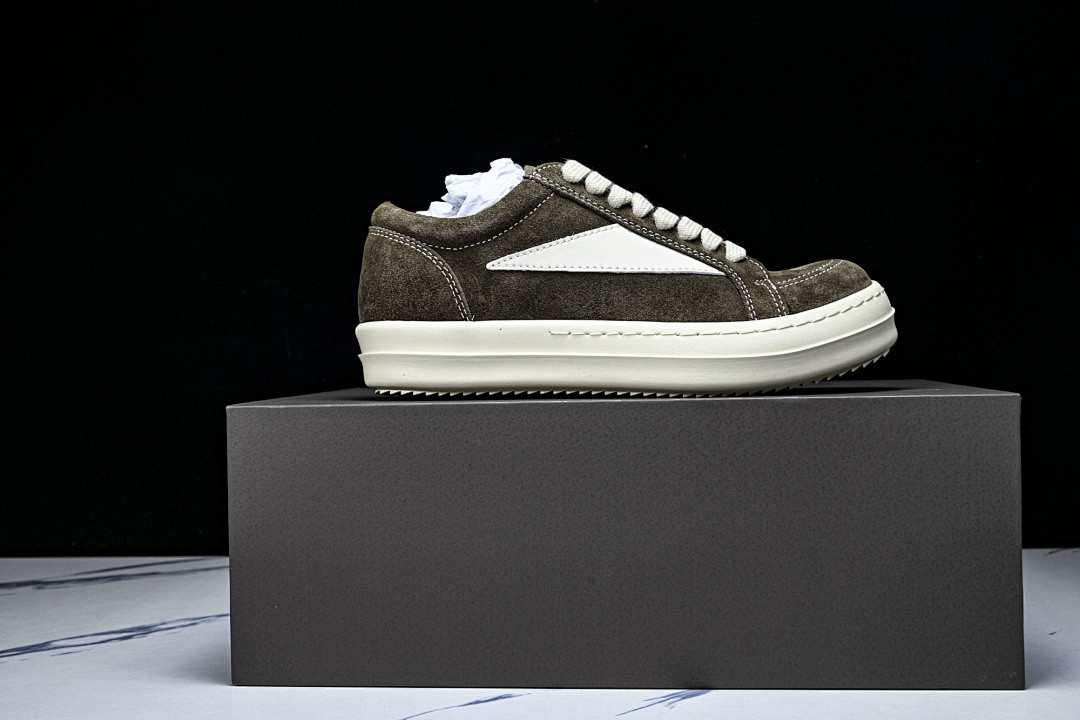 RO Sneakers