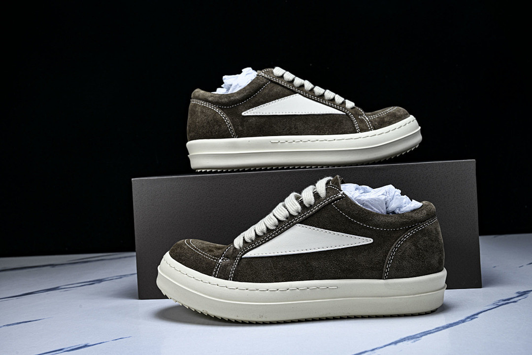RO Sneakers