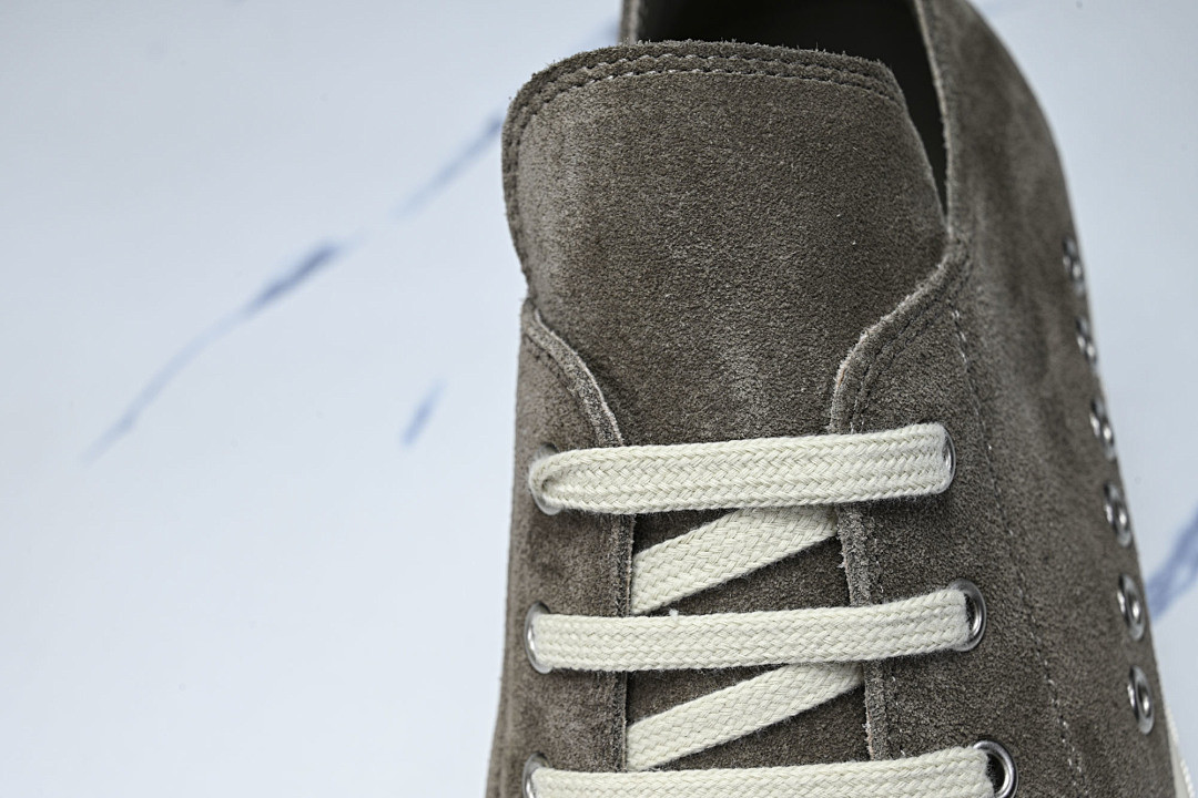 RO Sneakers