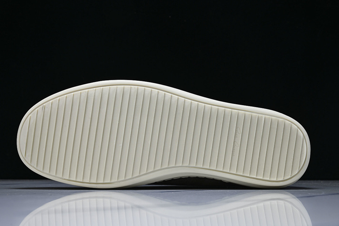 RO Sneakers