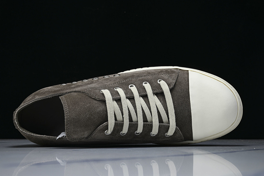 RO Sneakers