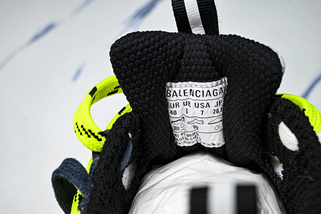 Ba1en*iaga Sneaker 3XL