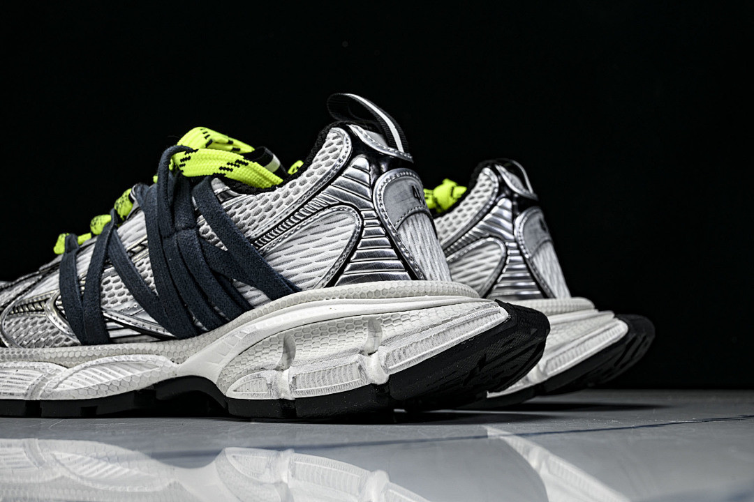 Ba1en*iaga Sneaker 3XL