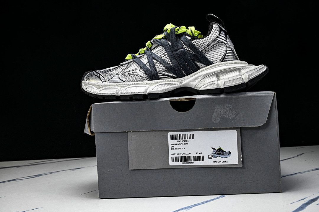 Ba1en*iaga Sneaker 3XL