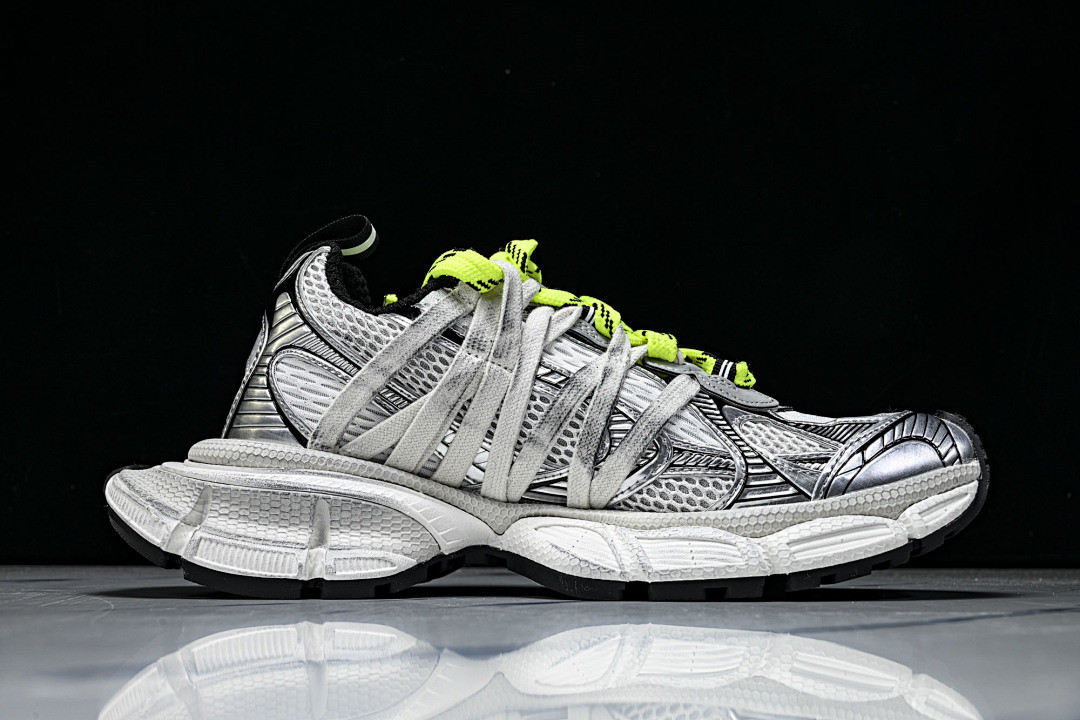 Ba1en*iaga Sneaker 3XL