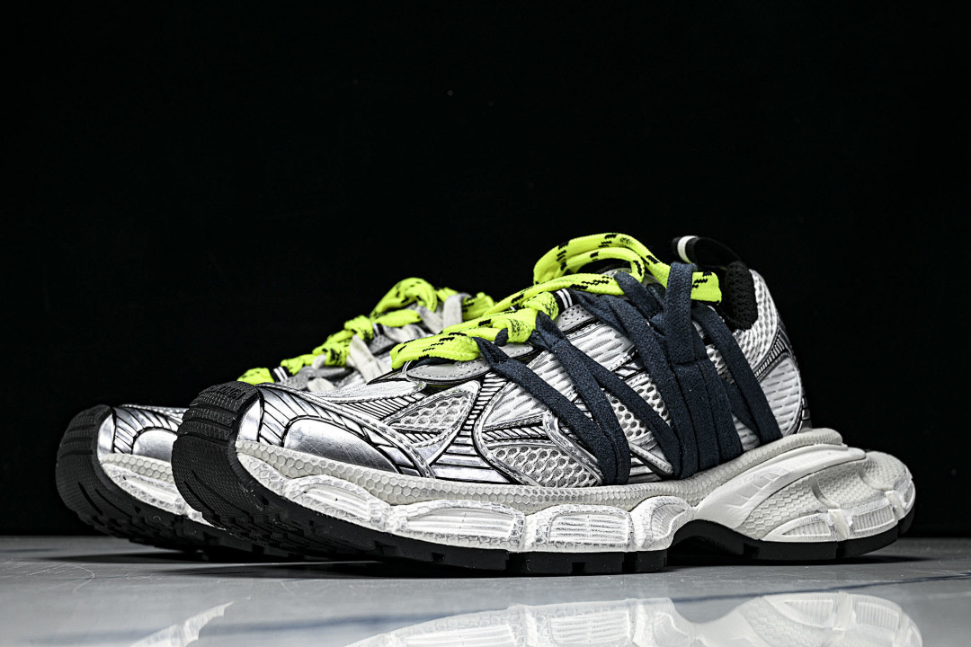 Ba1en*iaga Sneaker 3XL