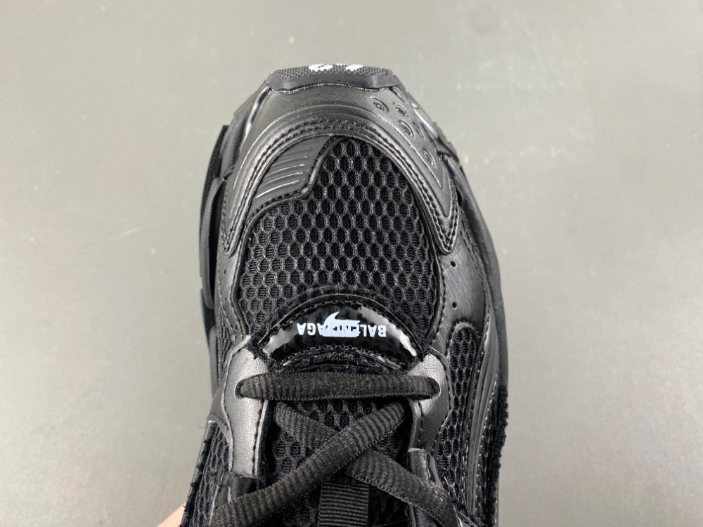 Ba1en*iaga Runner LED WRNLD-1000
