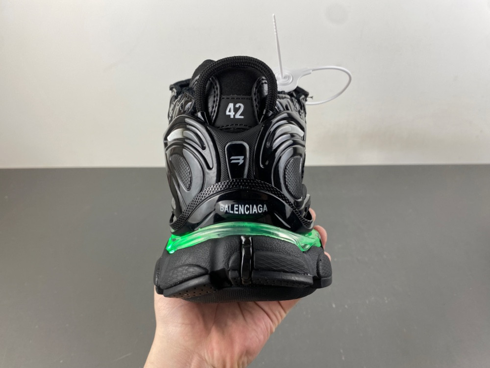 Ba1en*iaga Runner LED WRNLD-1000