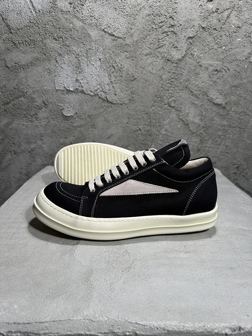 RO Sneakers