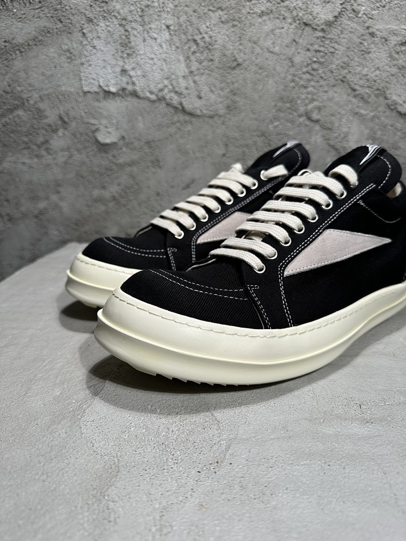 RO Sneakers