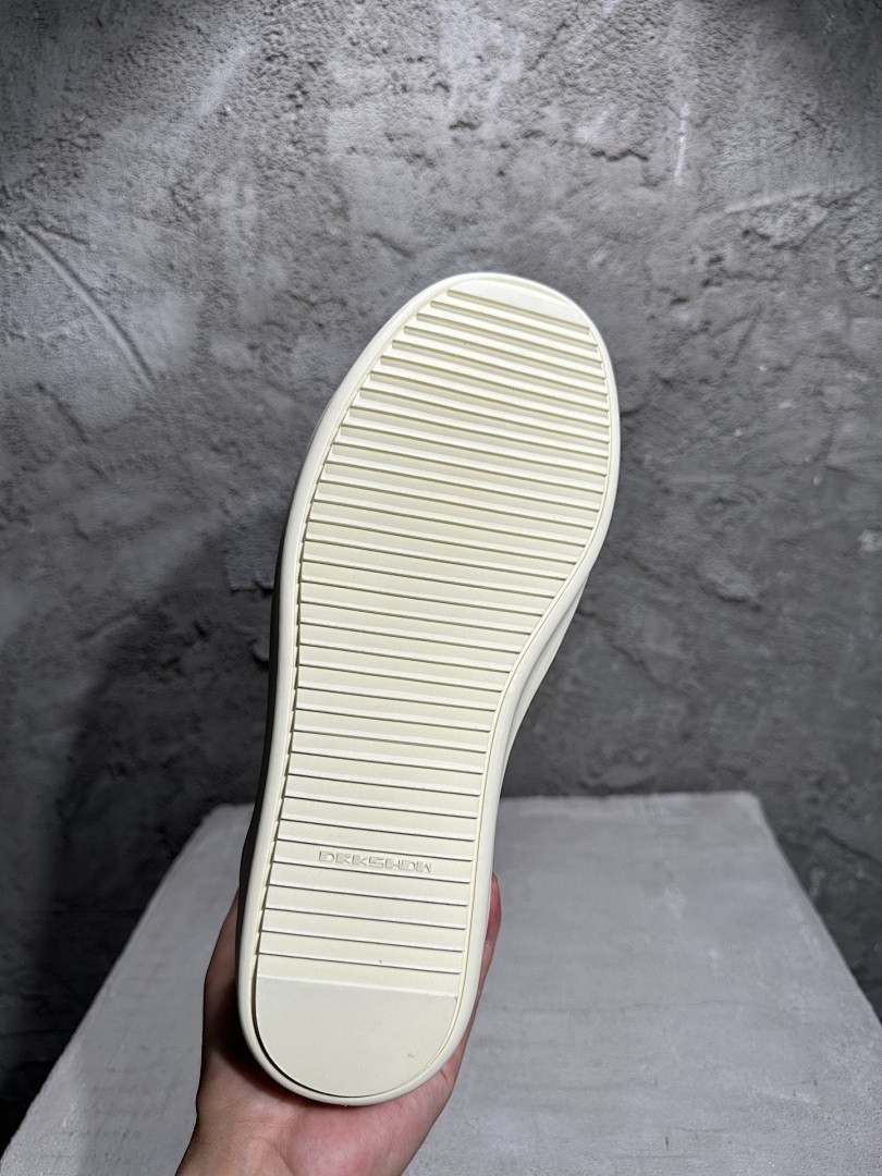 RO Sneakers