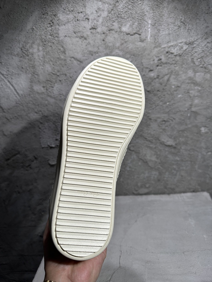 RO Sneakers