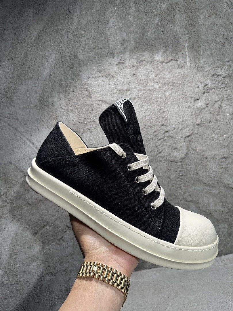 RO Sneakers