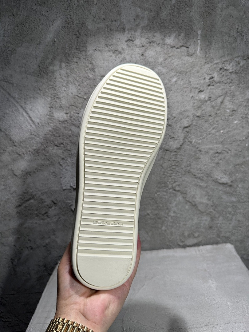 RO Sneakers