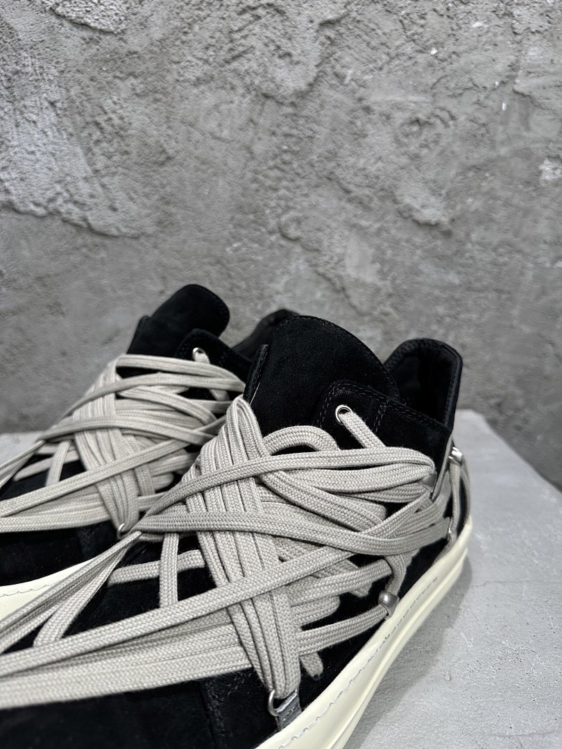 RO Sneakers