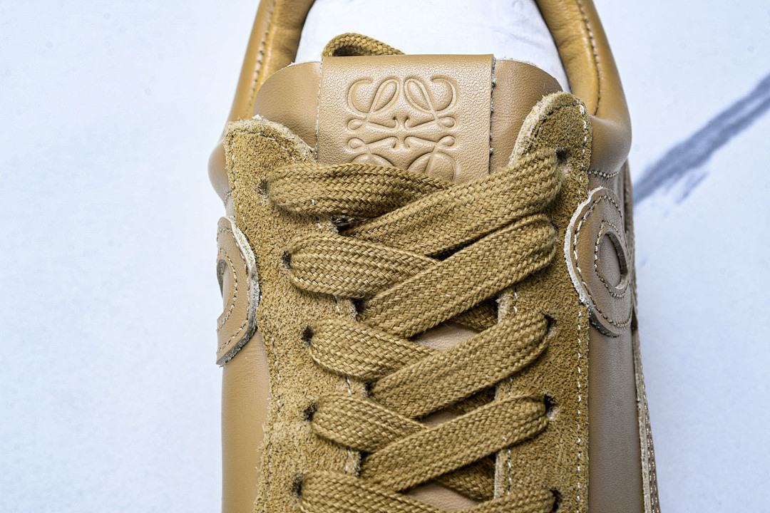 L0ew* SNEAKER