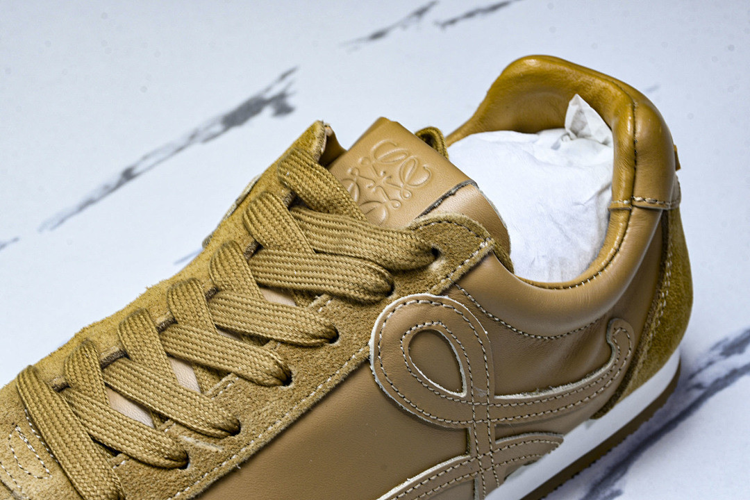L0ew* SNEAKER