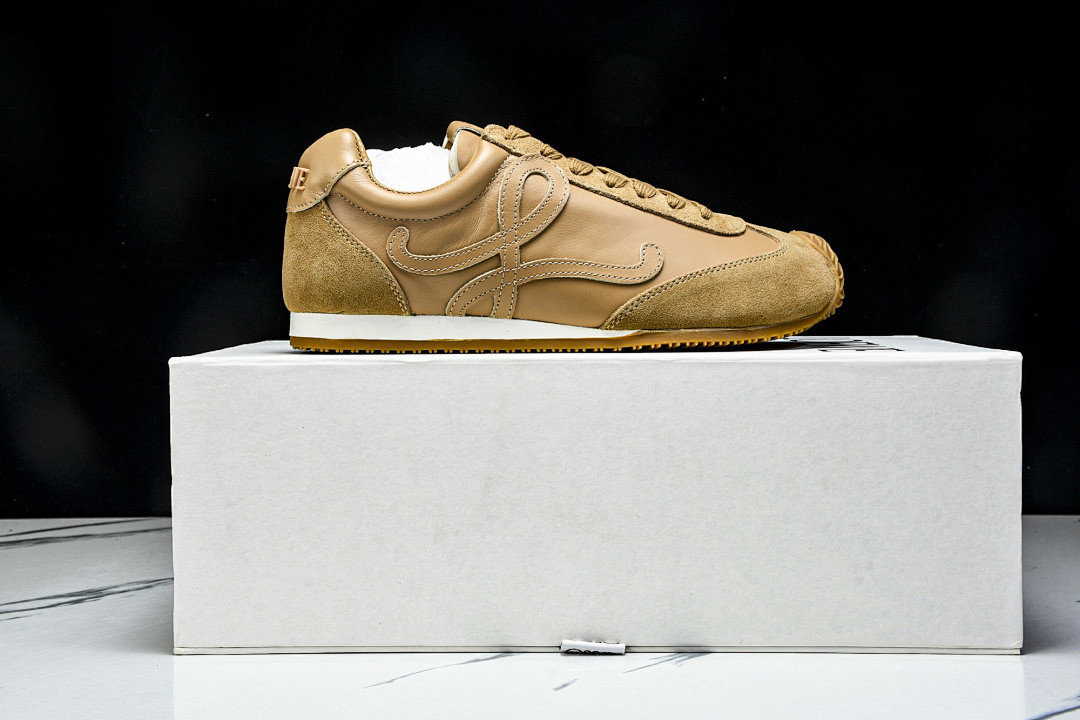 L0ew* SNEAKER