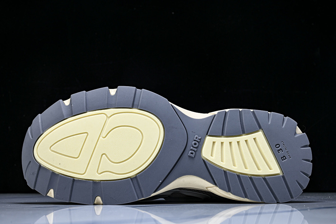 DR B30 Sneaker