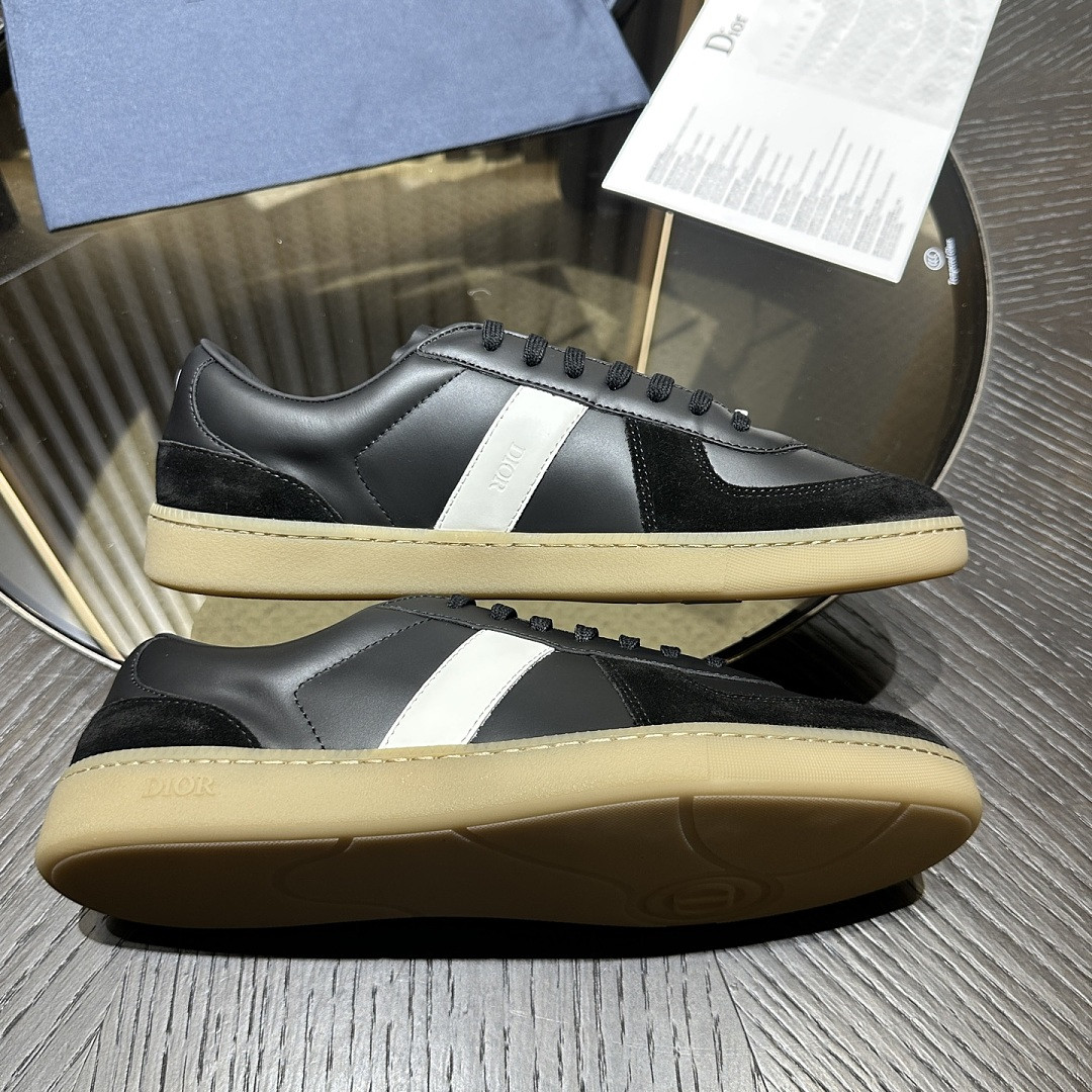 DR B01 Sneaker