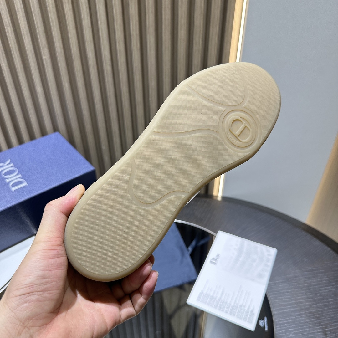 DR B01 Sneaker
