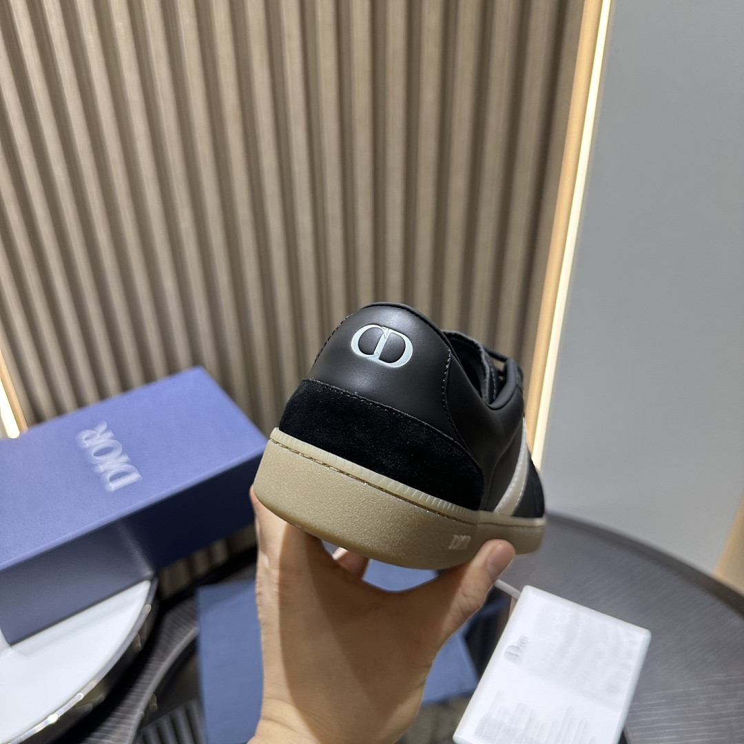 DR B01 Sneaker