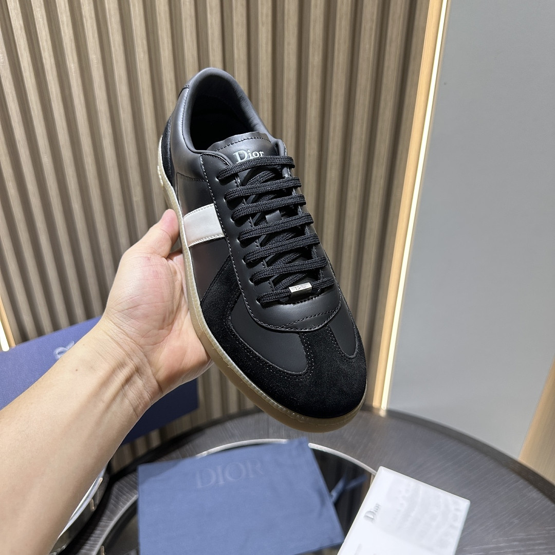 DR B01 Sneaker