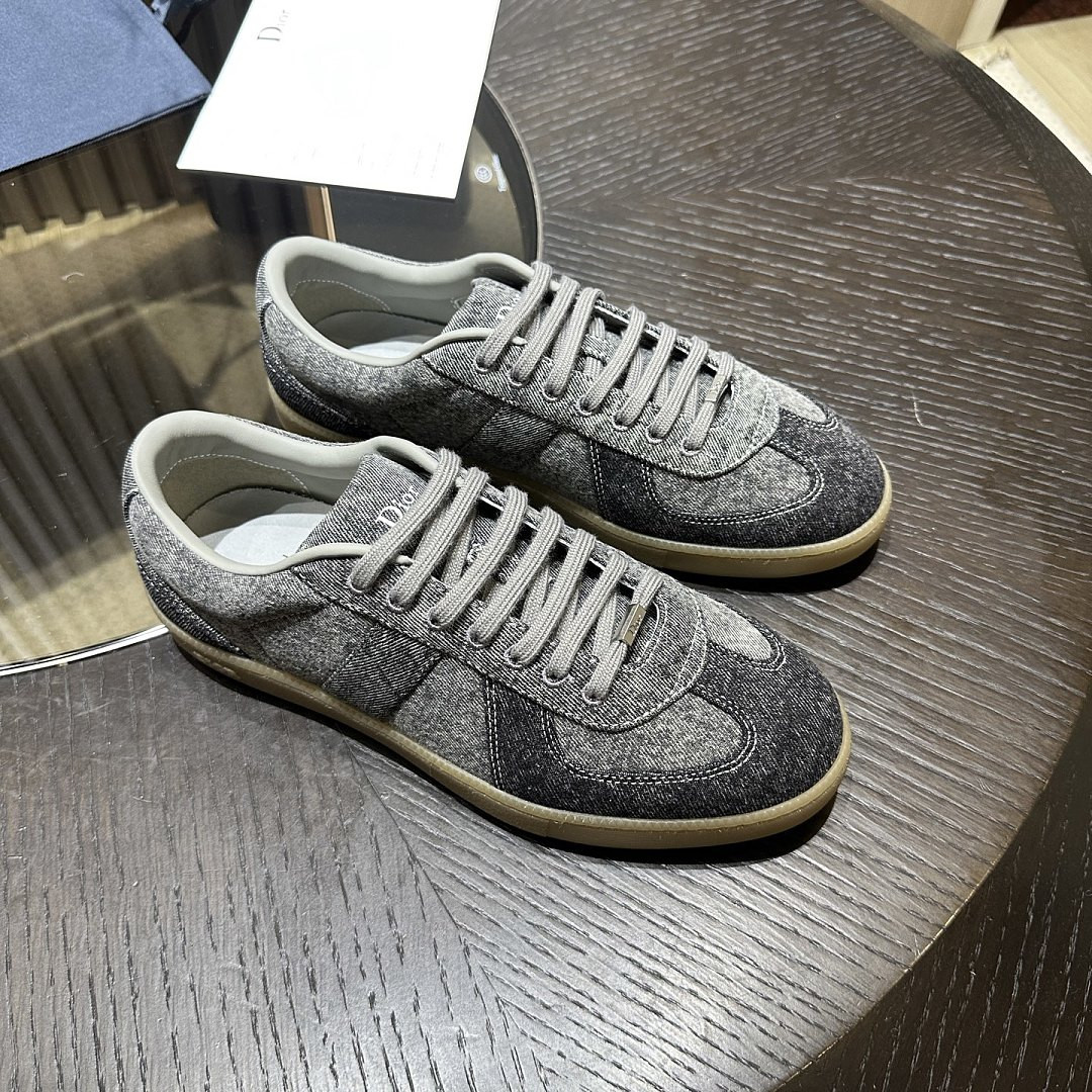 DR B01 Sneaker