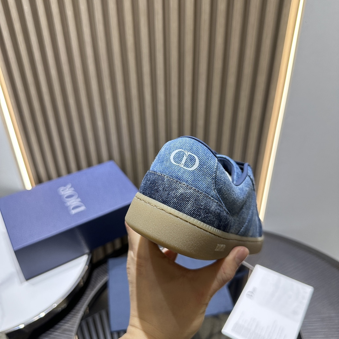 DR B01 Sneaker