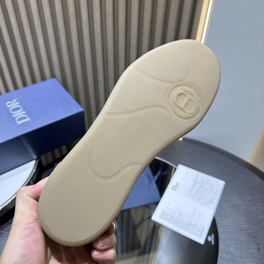 DR B01 Sneaker