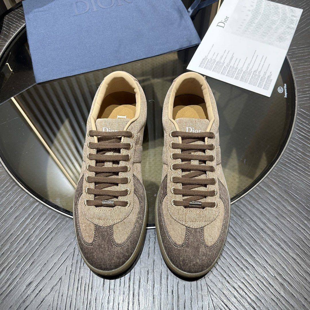 DR B01 Sneaker