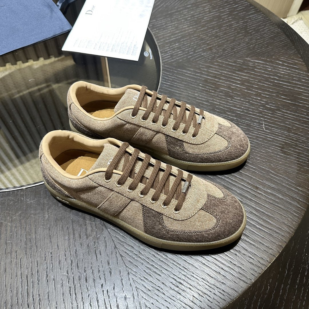 DR B01 Sneaker