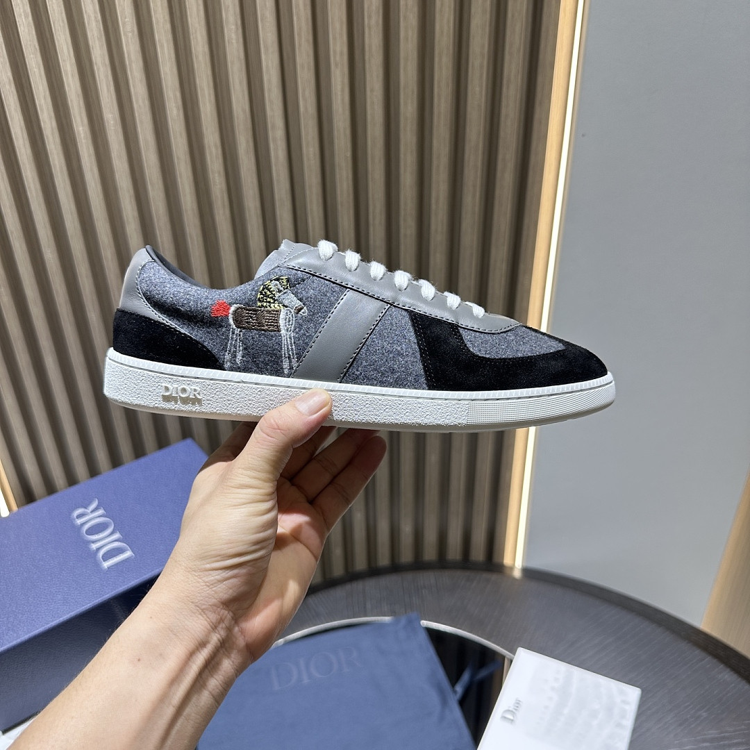 DR B01 Sneaker