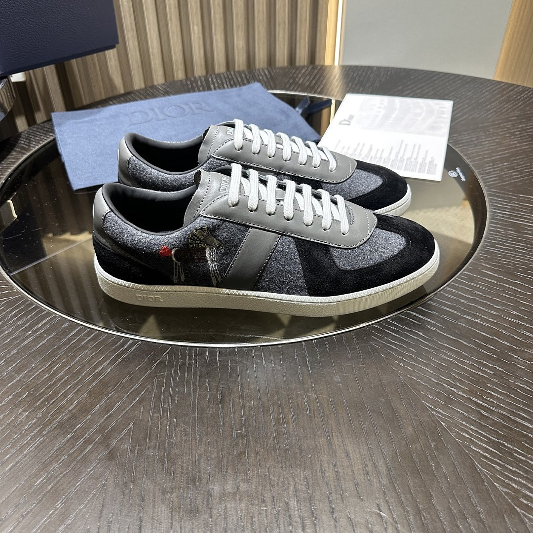 DR B01 Sneaker