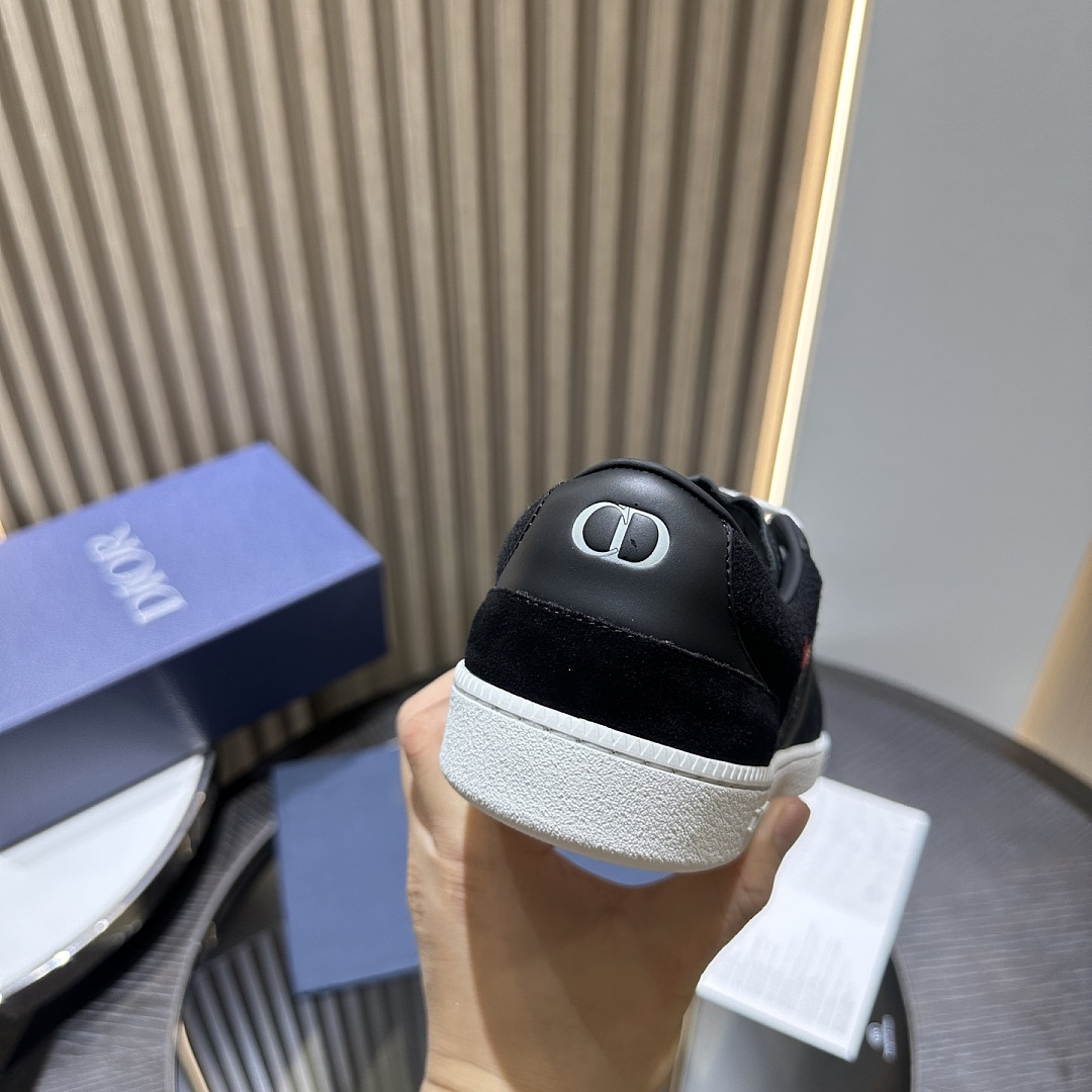 DR B01 Sneaker