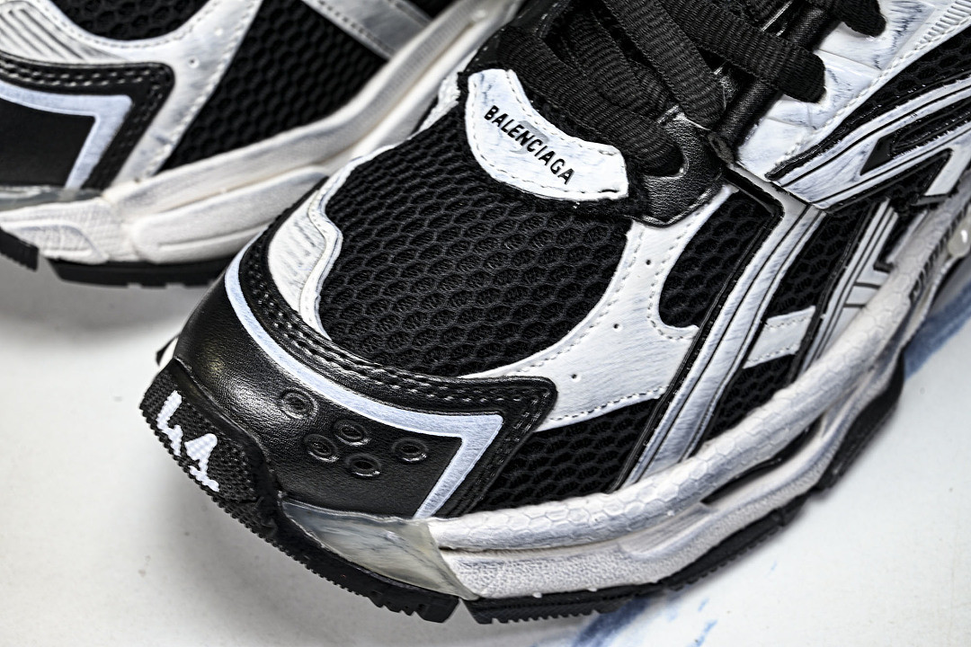 Ba1en*iaga Runner W3RB2-9010