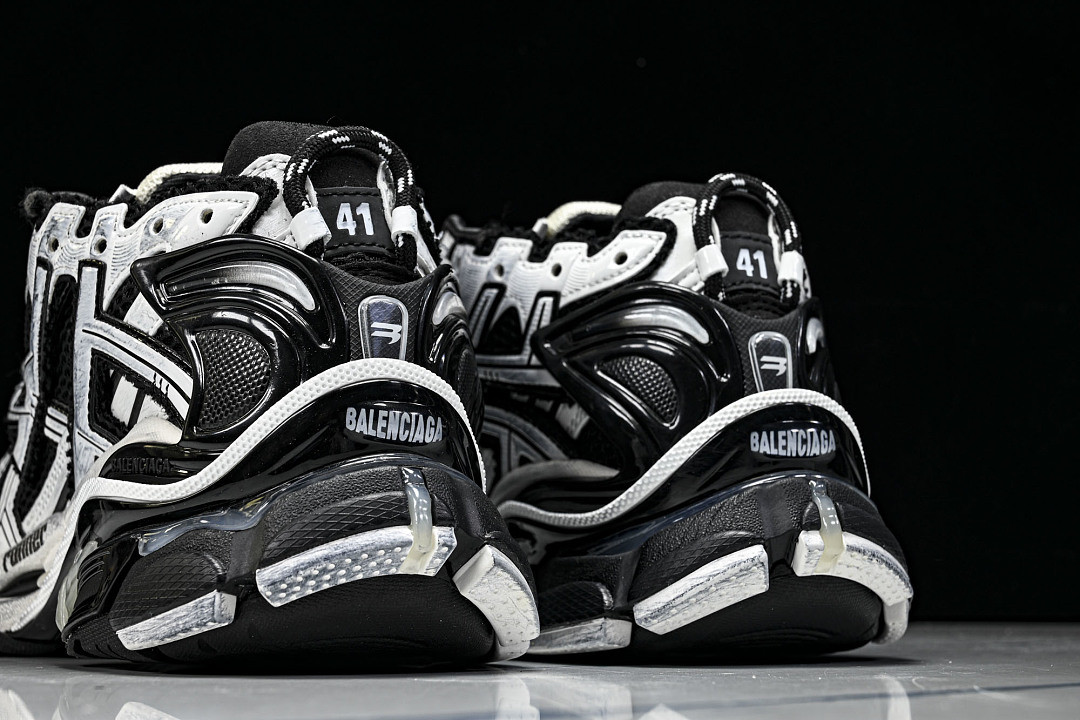 Ba1en*iaga Runner W3RB2-9010