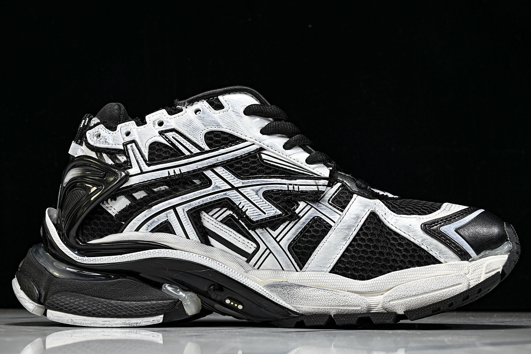 Ba1en*iaga Runner W3RB2-9010