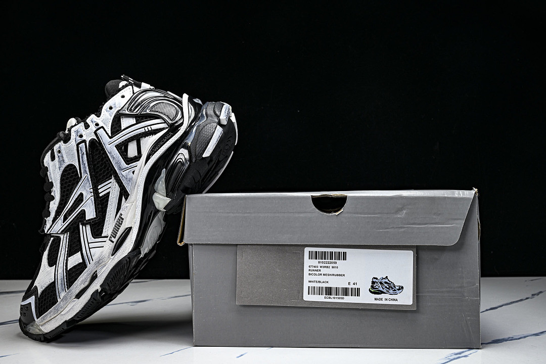 Ba1en*iaga Runner W3RB2-9010