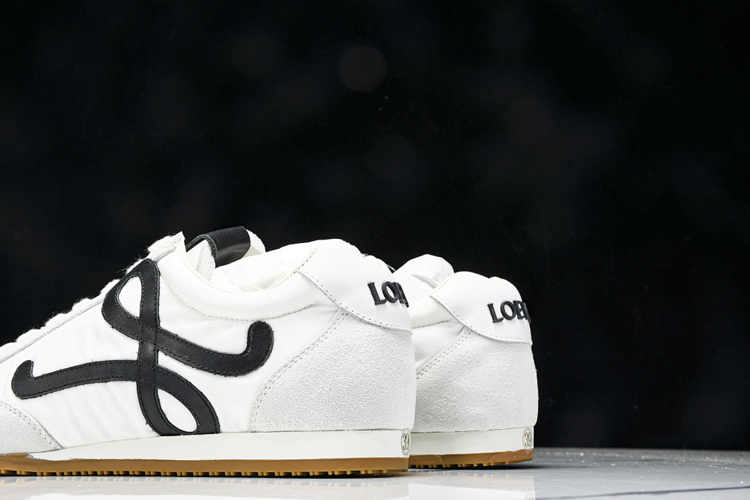 L0ew* SNEAKER