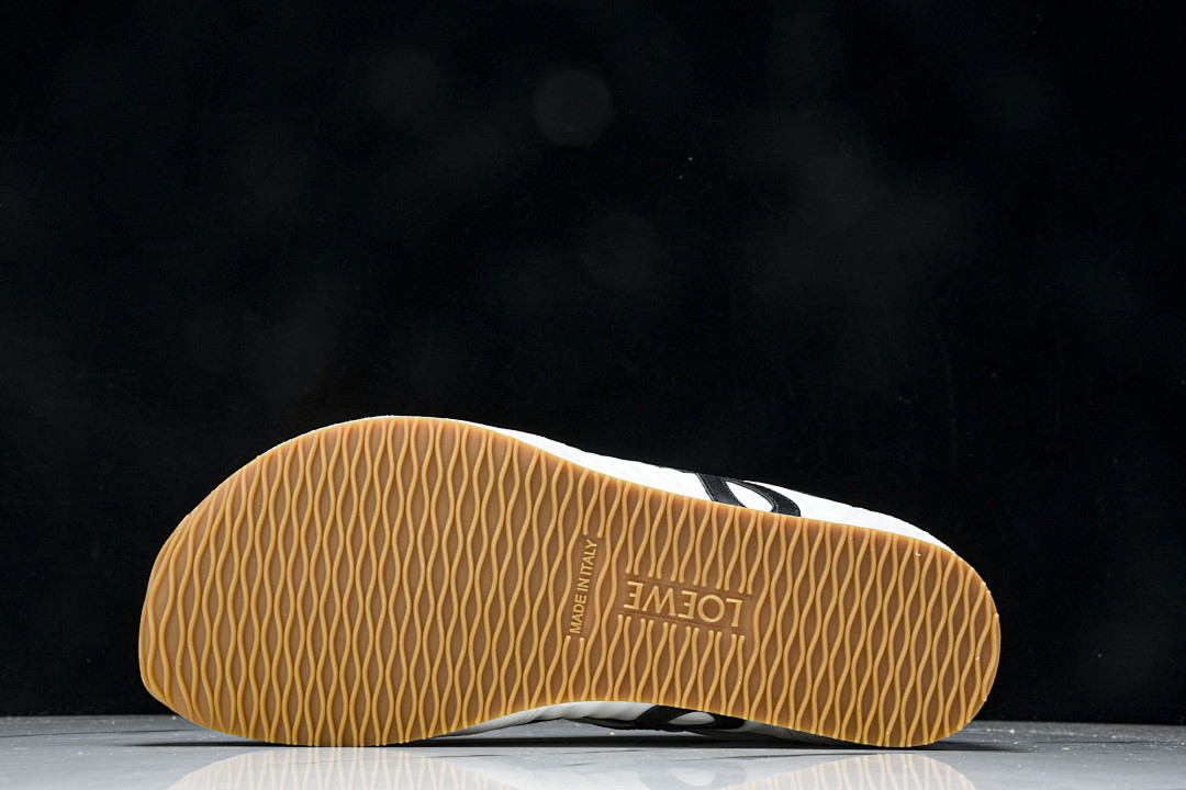 L0ew* SNEAKER