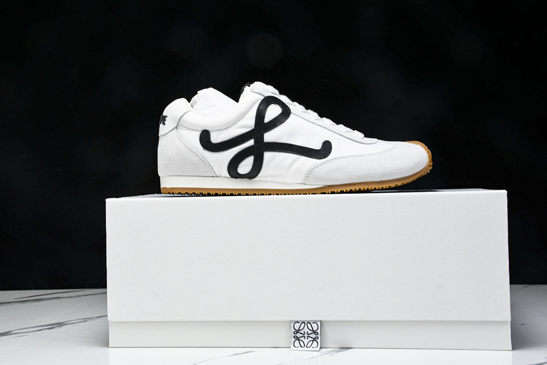 L0ew* SNEAKER