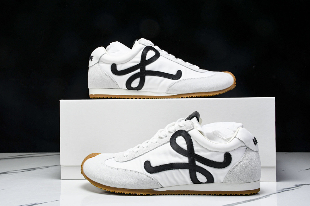 L0ew* SNEAKER