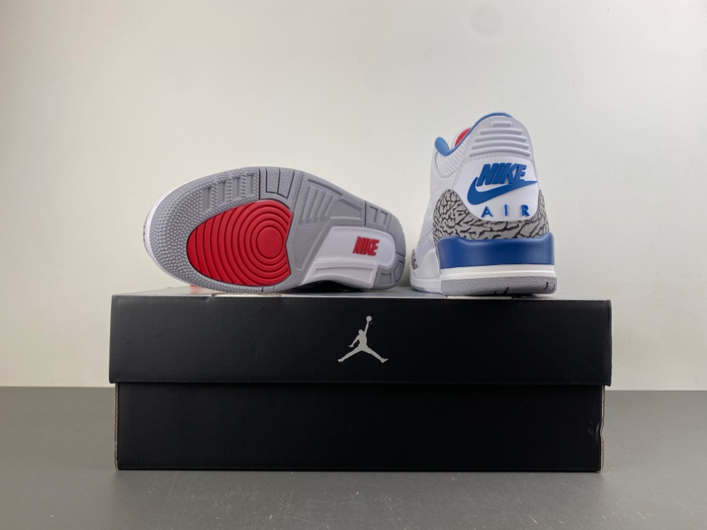 Air Jordan 3 Retro OG “True Blue” IF4396-102