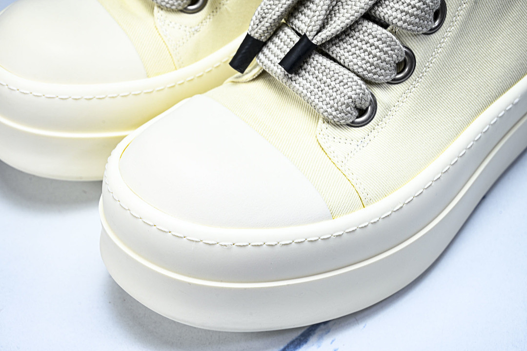 RO Sneakers