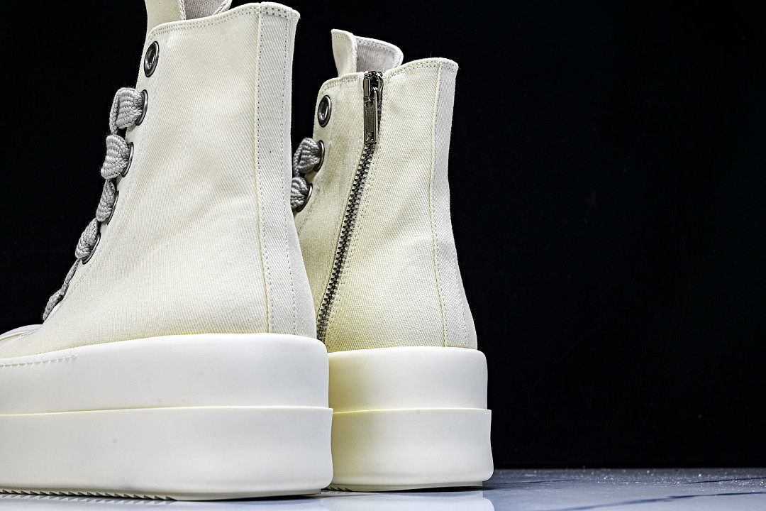 RO Sneakers