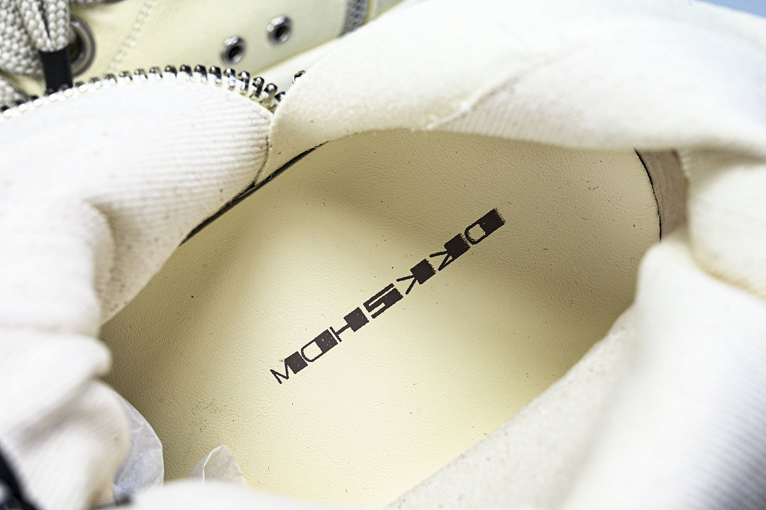 RO Sneakers