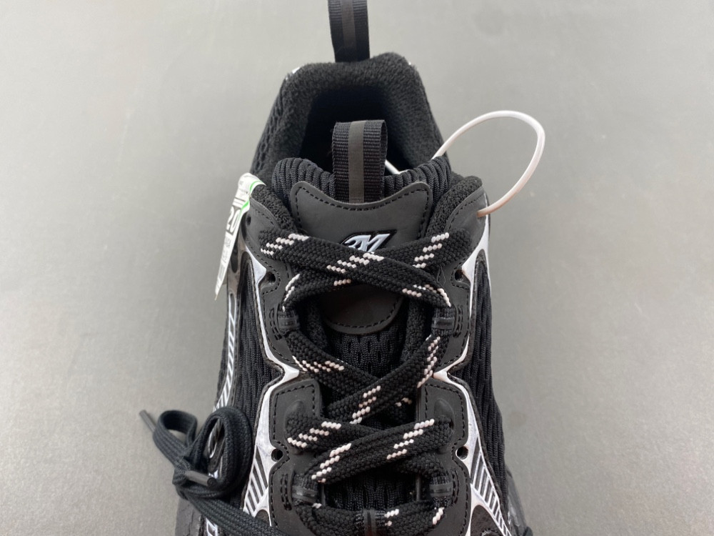 Balenciaga Sneaker 3XL 001