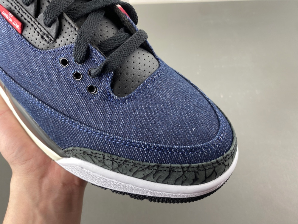 Air Jordan 3 x Levi